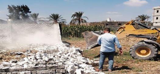 إزالة حالات تعد وبناء على أراض أملاك الدولة بالإسكندرية