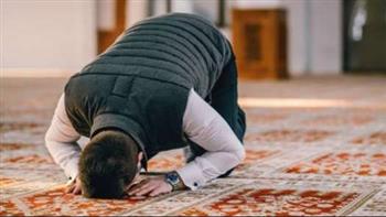   هل يجوز تأجيل صلاة العشاء لليوم التالي بسبب الإرهاق؟