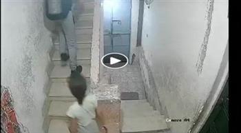   كشف ملابسات فيديو يتضمن تضرر سيدة مسنة من قيام زوجة وأطفال نجلها بتهديدها