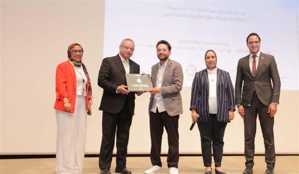 الإعلامي أحمد فايق يستعرض تجربته الإعلامية ضمن فعاليات "مؤتمر اختر كليتك" بمكتبة الإسكندرية