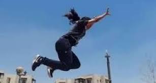   هربًا من والدها.. طالبة تقفز من شرفة منزلها في المرج
