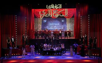   وزير الثقافة يُكرم عددًا من رواد الحركة المسرحية خلال فعاليات "المهرجان القومي للمسرح المصري"