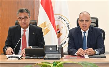  وزيرا الري والتموين يبحثان سُبل تطوير مصانع السكر