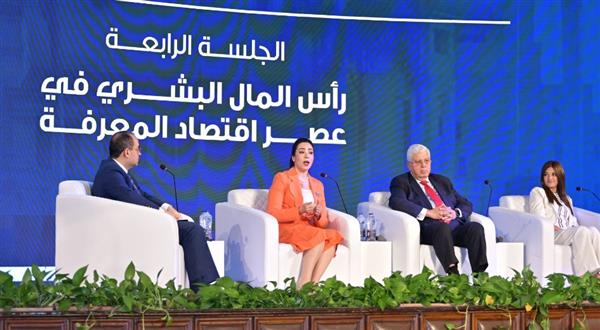 وزير التعليم العالي يشهد الجلسة الرابعة لملتقى شباب المعرفة بجامعة القاهرة