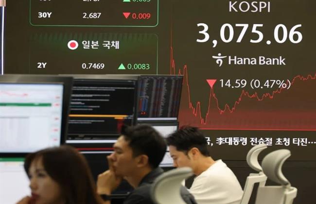 تباين أداء الأسهم الأوروبية وسط توتر تجاري وأرباح متفاوتة للشركات