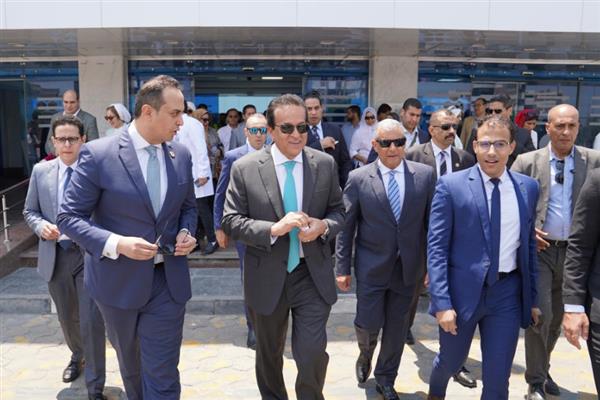وزير الصحة ورئيس الرعاية الصحية ومحافظ الإسماعيلية يتفقدون مركز المحاكاة والتدريب
