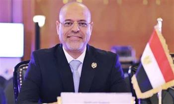   وزير العمل يعقد مؤتمرًا صحفيًا لإطلاق حملة "سلامتك تِهمنا" لحماية "عمال الدليفري" 
