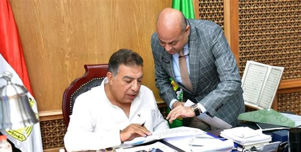 محافظ الدقهلية يعتمد حركة تنقلات مديري ووكلاء الإدارات التعليمية على مستوى المحافظة