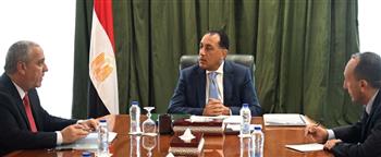   رئيس الوزراء يستعرض مع رئيس الهيئة الوطنية للصحافة عددا من الموضوعات والملفات
