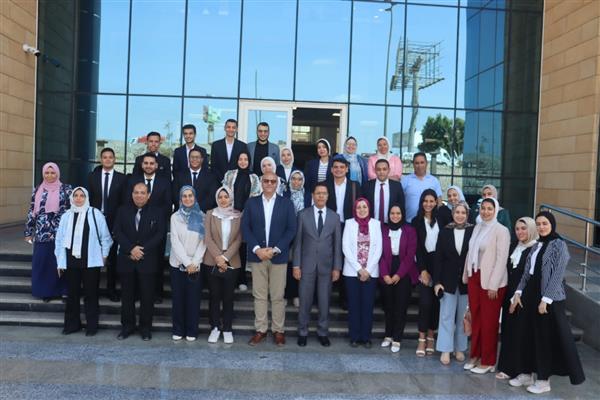 محافظ القليوبية يناقش مشروع الخريطة الرقمية التفاعلية لخريجي "كريتيڤا"