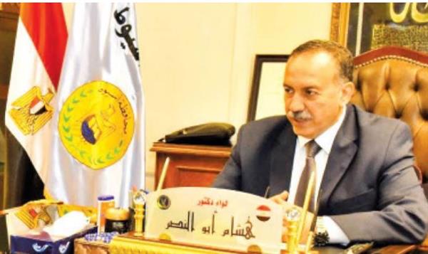 محافظ أسيوط يؤكد أهمية متابعة أعمال صرف وتوزيع الأسمدة الزراعية بالقرى وفقاً للقواعد المقررة
