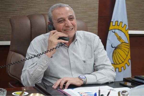 محافظ الغربية يهنئ أوائل الثانوية العامة هاتفيًا ويعلن استقبالهم لتكريمهم