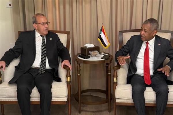 سفير السودان بالقاهرة يثمّن مواقف الجامعة العربية الداعمة للسودان