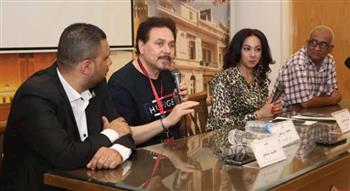   محمد رياض يؤكد أهمية التيار الفكرى الجديد خلال برنامج وصلة بالقومى للمسرح