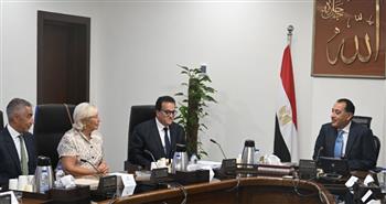 رئيس الوزراء يجتمع مع وكلاء الماركات العالمية لتشجيعهم على الاستثمار في مصر
