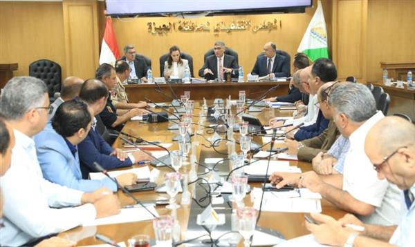 محافظ الجيزة يوجّه بسرعة طرح المشروعات المدرجة بالخطة الإستثمارية