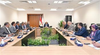  وزير الري يتابع حالة منظومة المياه خلال موسم أقصى الإحتياجات المائية