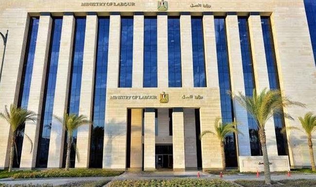 وزير العمل يعلن توفير 37 فرصة عمل في شركات أردنية .. ورابط للتقديم من اليوم