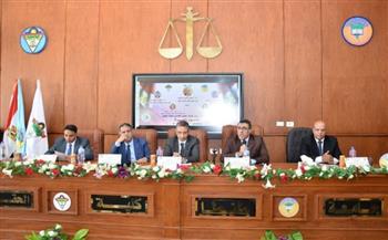   مدير أوقاف الغربية يشارك في مؤتمر "القانون والمرأة" بجامعة طنطا