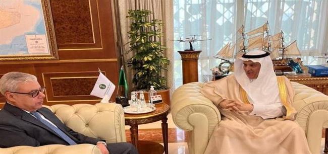 السفير المصري بالسعودية يشيد بالتقدم الملحوظ للمملكة في الإدارة المستدامة