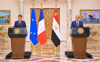   ماكرون يشكر الرئيس السيسي على جهود مصر في إنجاح مؤتمر إعادة إعمار غزة