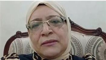   الحاجة عزة السيد أكبر طالبة ثانوية عامة: بنتي كانت بتذاكر لي والعلم مالوش سن