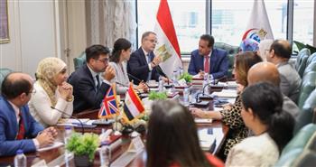   وزير الصحة يبحث مع سفير المملكة المتحدة لدى مصر الاستثمار في القطاع الصحي