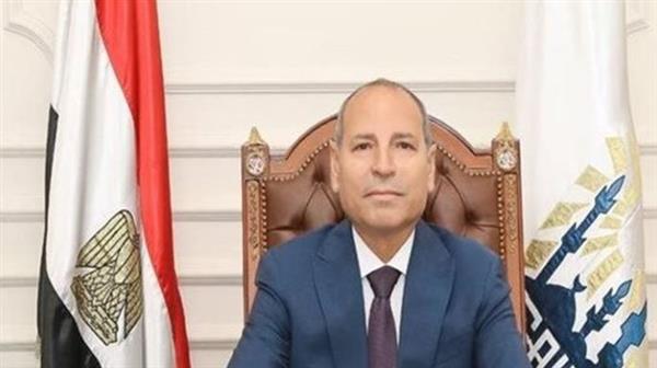 محافظ القاهرة يوجه بسرعة صرف تعويضات منطقة العرايشية بالهايكستب بحي النزهة
