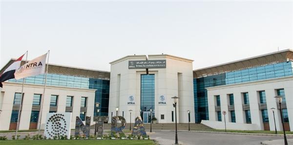 تنظيم الاتصالات يؤكد استمرار الإعفاء الجمركي لهاتف واحد محمول مع القادم من الخارج