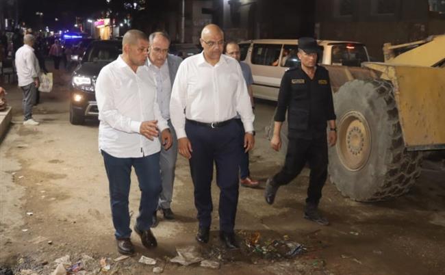 في جولة ميدانية مفاجأة.. محافظ القليوبية يتابع أعمال النظافة ورفع الإشغالات بمدينة الخانكة