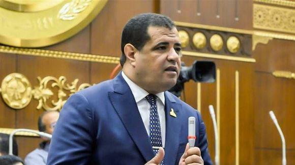 عضو بالشيوخ يطالب بتشديد الرقابة علي الأسواق والتوسع في المنافذ السلعية