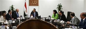   رئيس الوزراء يُتابع مع وزير التربية والتعليم عددًا من ملفات العمل