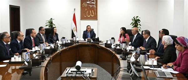 مدبولي: إحياء الحرف التراثية واليدوية أحد الملفات المهمة