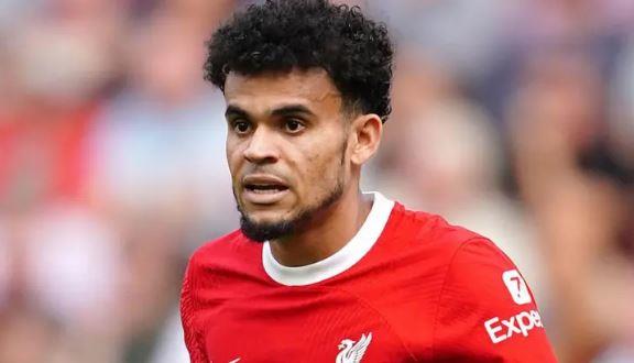 تقارير تكشف عن تعاقد بايرن ميونخ الألماني مع لاعب ليفربول "دياز"