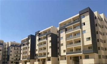 وزير الإسكان يتابع موقف مشروعات وحدات "سكن لكل المصريين" بعددٍ من المدن