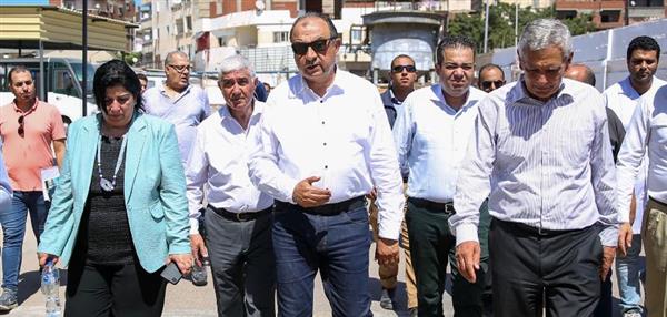 وزير قطاع الأعمال العام في جولة بشركة "مصر لصناعة الكيماويات" بالإسكندرية