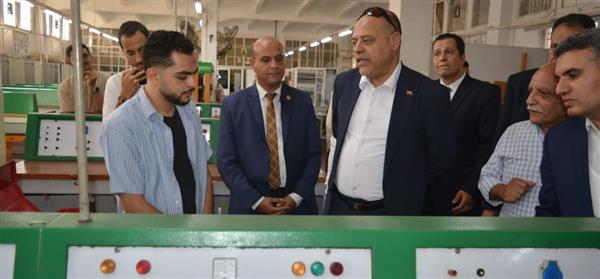 وزير العمل يختتم زيارته إلى الإسكندرية بجولة في معهد "الساليزيان الإيطالي"