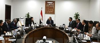   رئيس الوزراء يجتمع مع الرئيس التنفيذي للمؤسسة الدولية الإسلامية لتمويل التجارة