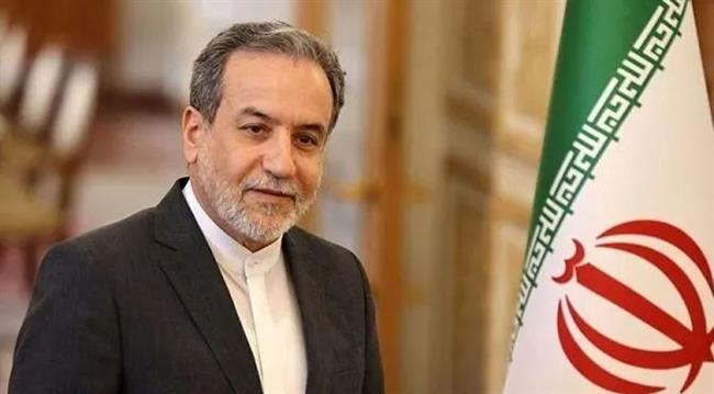 وزير الخارجية الإيراني: الهجمات الأمريكية على المنشآت النووية "خيانة" 
