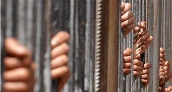 حبس عصابة سرقت مبلغ مالي من داخل سيارة في الزاوية