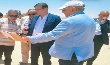 وزير الزراعة يتفقد أعمال حصر وتصنيف الأراضي الصحراوية بمنطقة "العميد" في العلمين