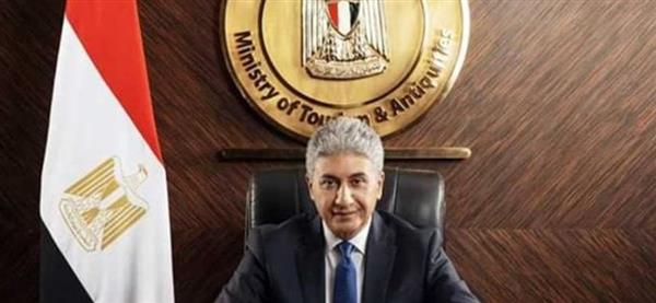 وزير السياحة يبحث مع أحد الشركات الصينية الرائدة سبل تطوير منتج السياحة النيلية