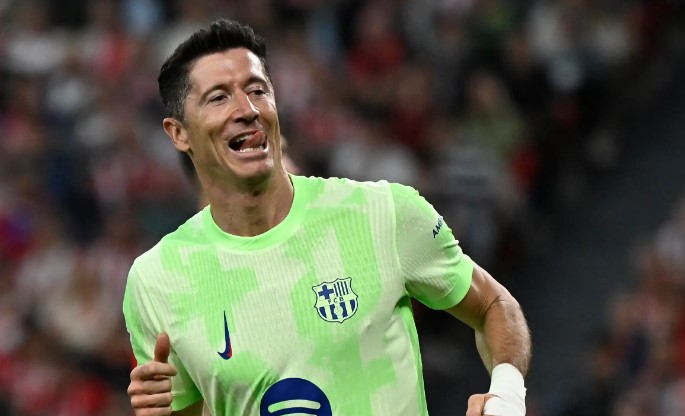ليفاندوفسكي يتلقى عرضًا خياليًا للانضمام إلى الدوري السعودي