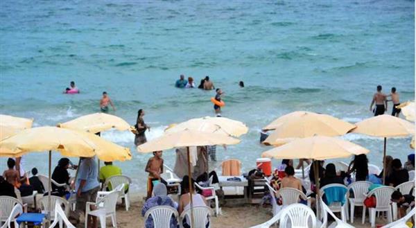 10 جنيه فقط.. شواطئ الإسكندرية ترحب بزوارها بأقل الأسعار ومجانية في بعض المناطق
