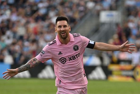 ميسي يتوج بجائزة لاعب الشهر في الدوري الأمريكي