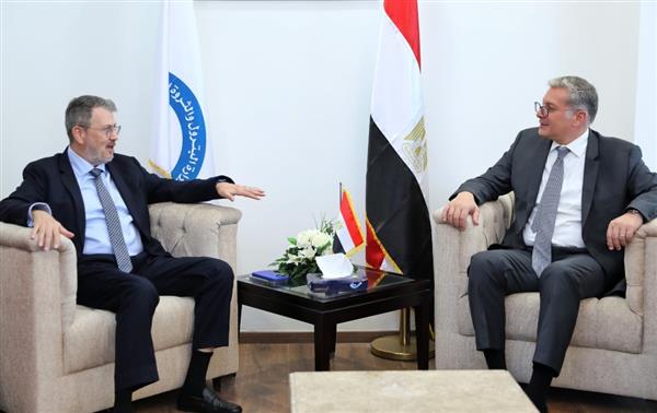 مباحثات مشتركة بين وزير البترول والرئيس التنفيذي للمؤسسة الدولية الإسلامية لتمويل التجارة