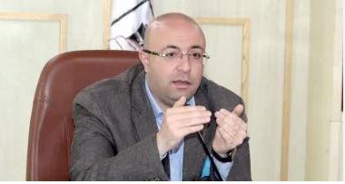 محافظ بني سويف يبحث إنشاء 50 فرعا لسلاسل تجارية بتكلفة 250 مليون جنيه