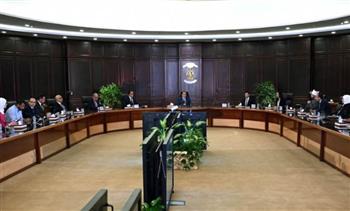   وزيرا الكهرباء والإسكان يستعرضان الموقف الراهن بعد أزمة انقطاع الكهرباء والمياه بالجيزة