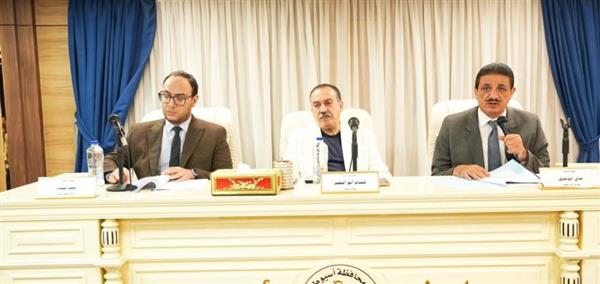 محافظ أسيوط يؤكد جاهزية كاملة لانتخابات مجلس الشيوخ