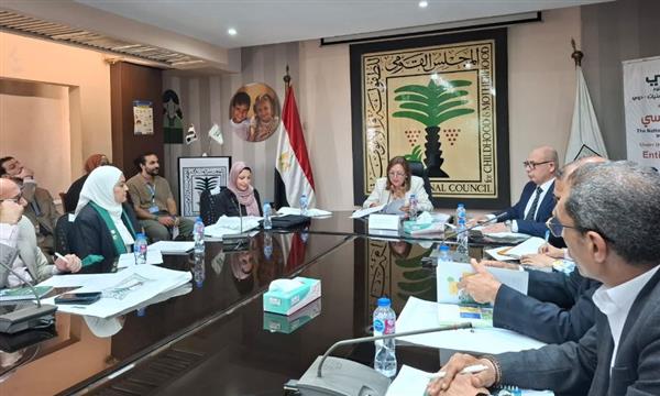"الطفولة والأمومة" يعقد اجتماع اللجنة التيسيرية للمبادرة الوطنية لتمكين الفتيات "دوي"